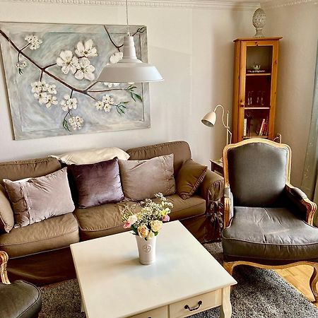 Gemuetliche Ferienwohnung Sagard Bagian luar foto
