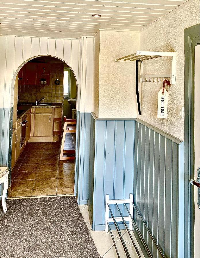 Gemuetliche Ferienwohnung Sagard Bagian luar foto