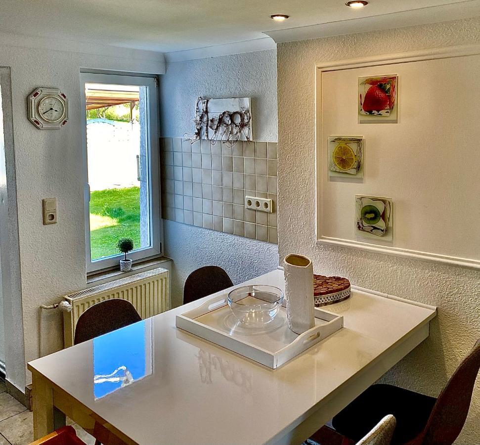 Gemuetliche Ferienwohnung Sagard Bagian luar foto
