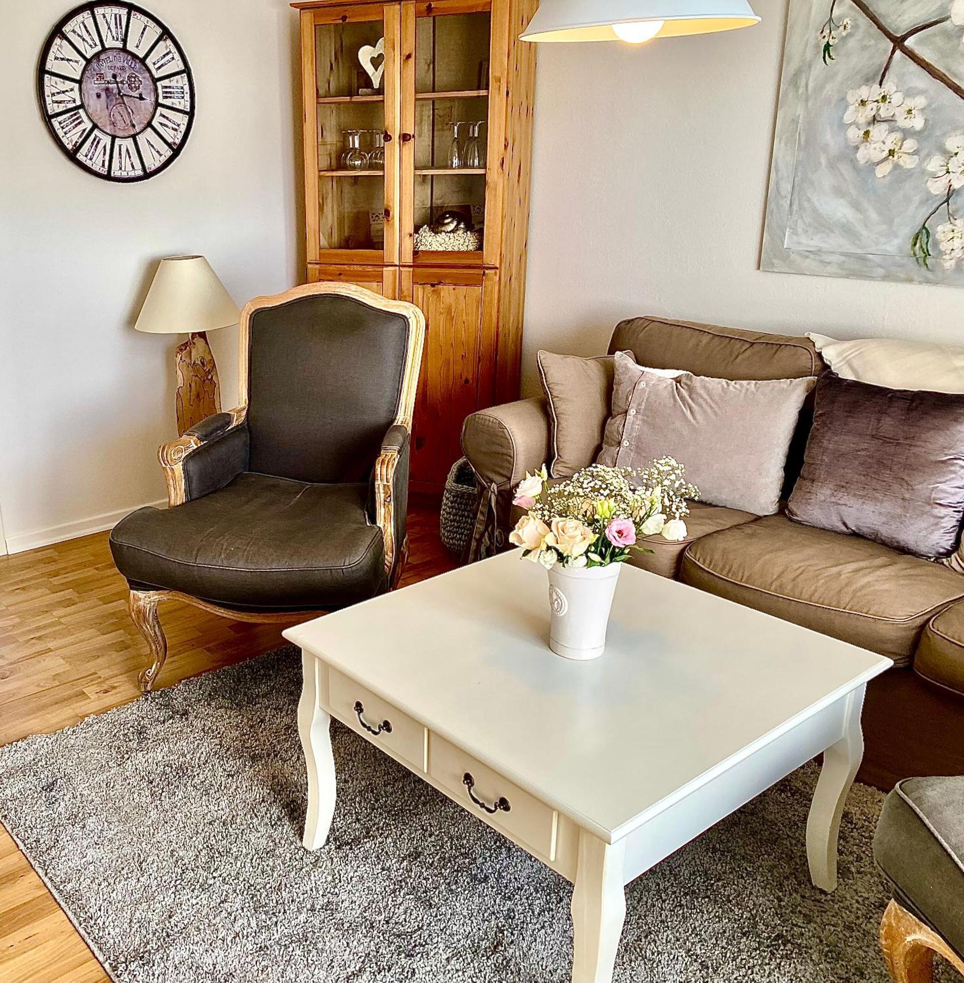 Gemuetliche Ferienwohnung Sagard Bagian luar foto
